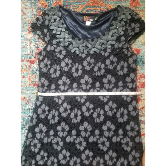 Yumi, size 8 burnt velvet dress - Picture 7 of 13